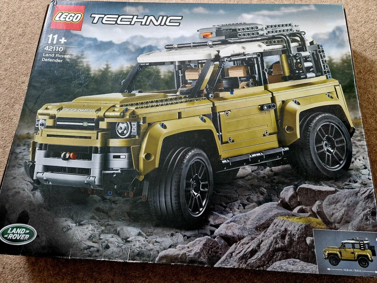 LEGO Technics - Land Rover Defender - Image 3