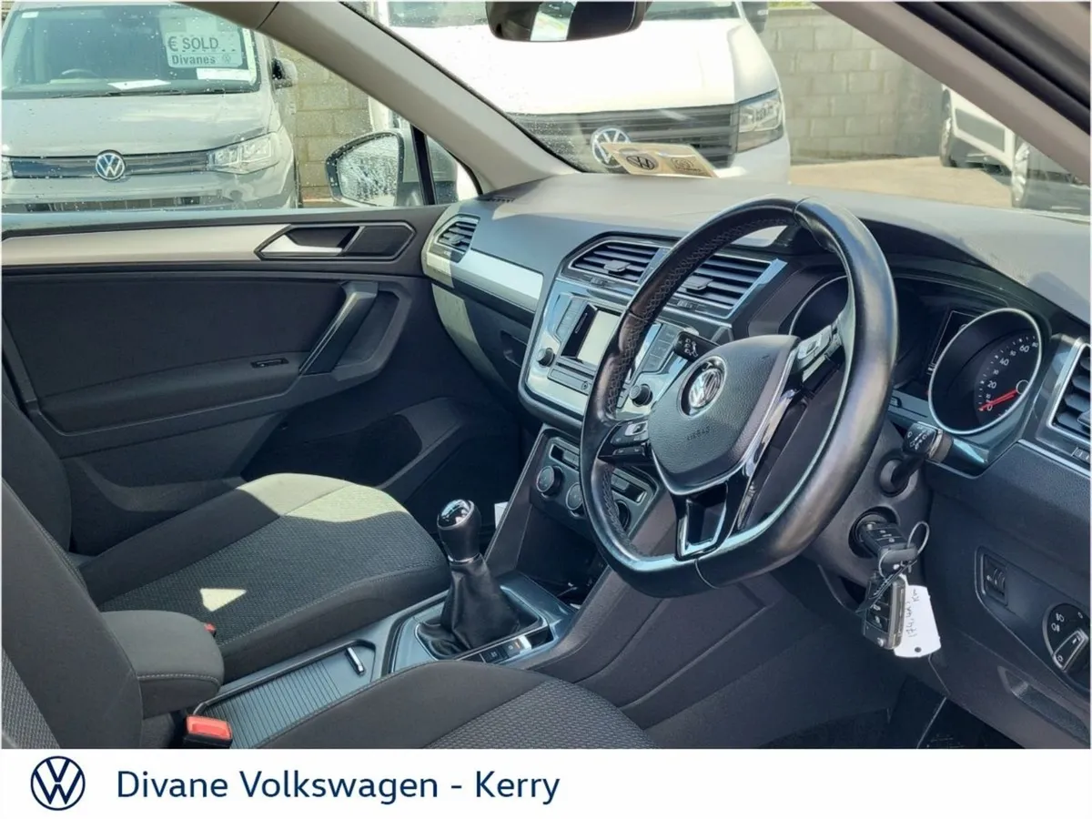 Volkswagen Tiguan Trendline 2.0tdi 115BHP - Image 4