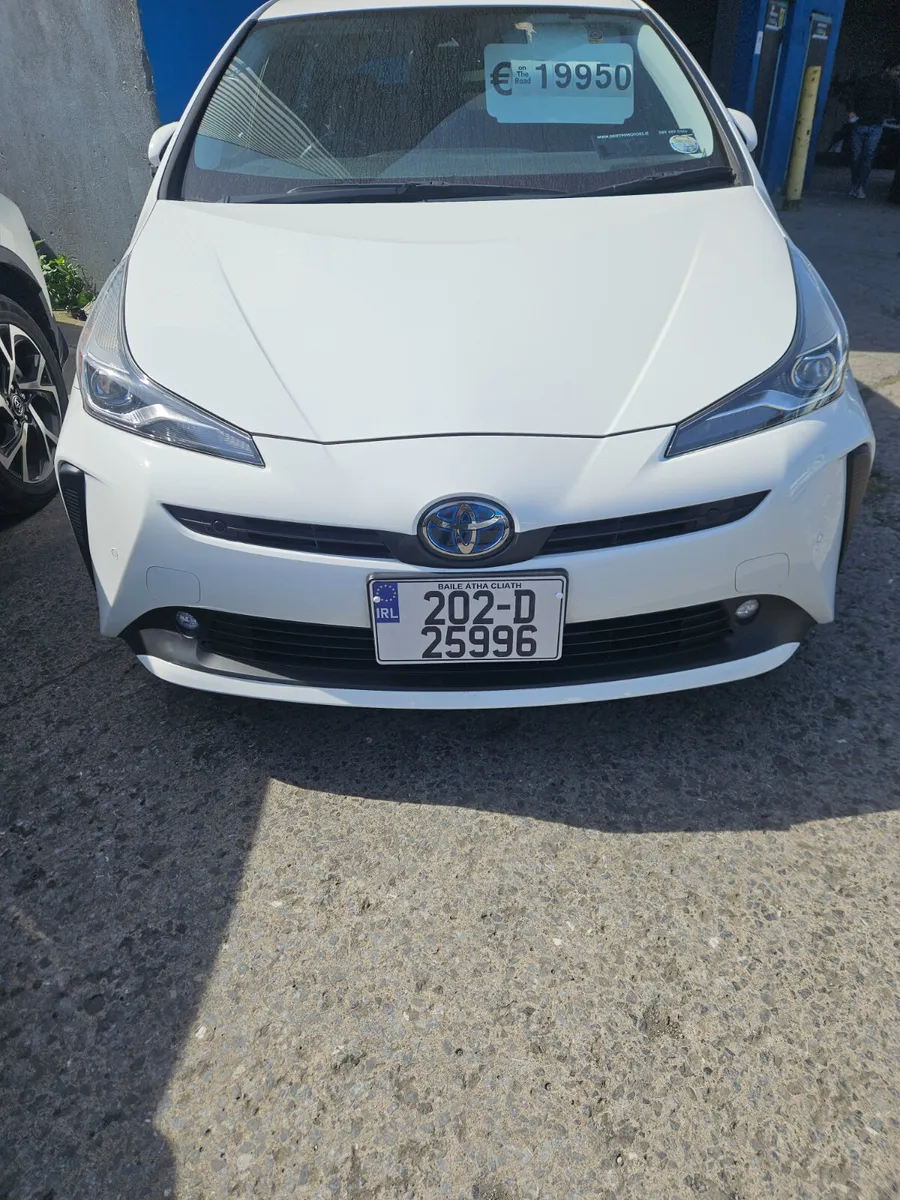 Dec/2020 Toyota Prius 1.8 Hyrbid Auto - Image 1
