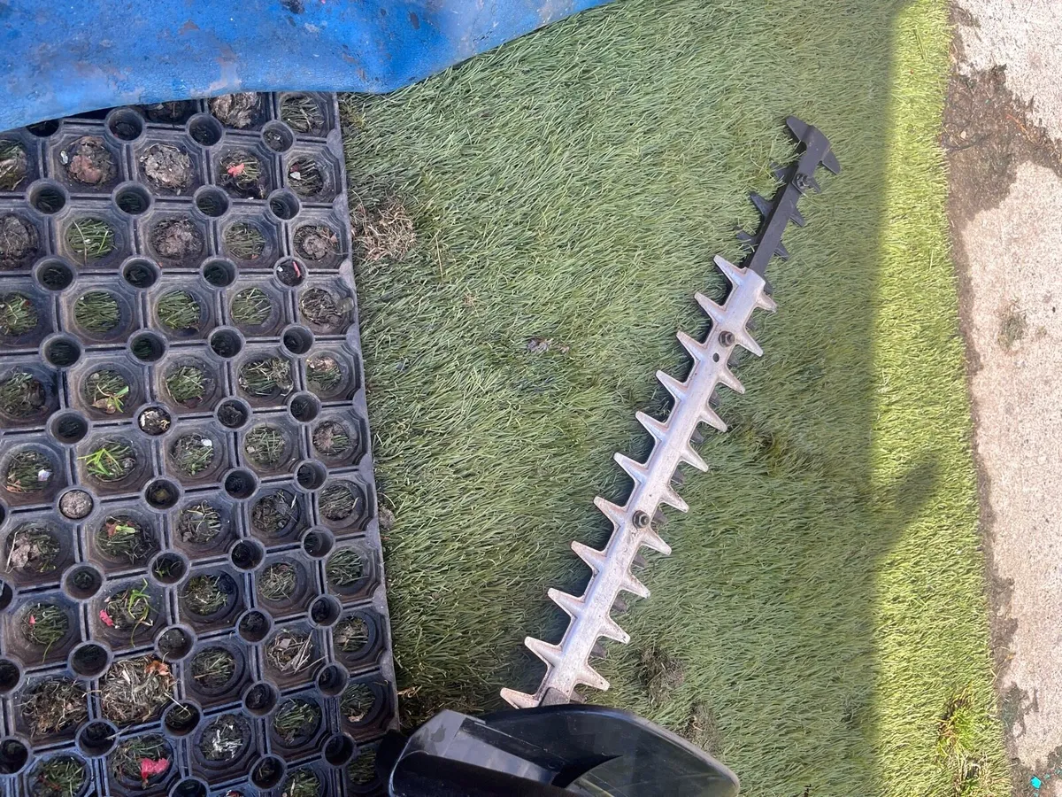 Hedge trimmer - Image 4