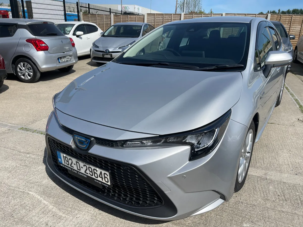 192 Toyota Corolla Hybrid 1.8 Automatic 4dr Model - Image 3