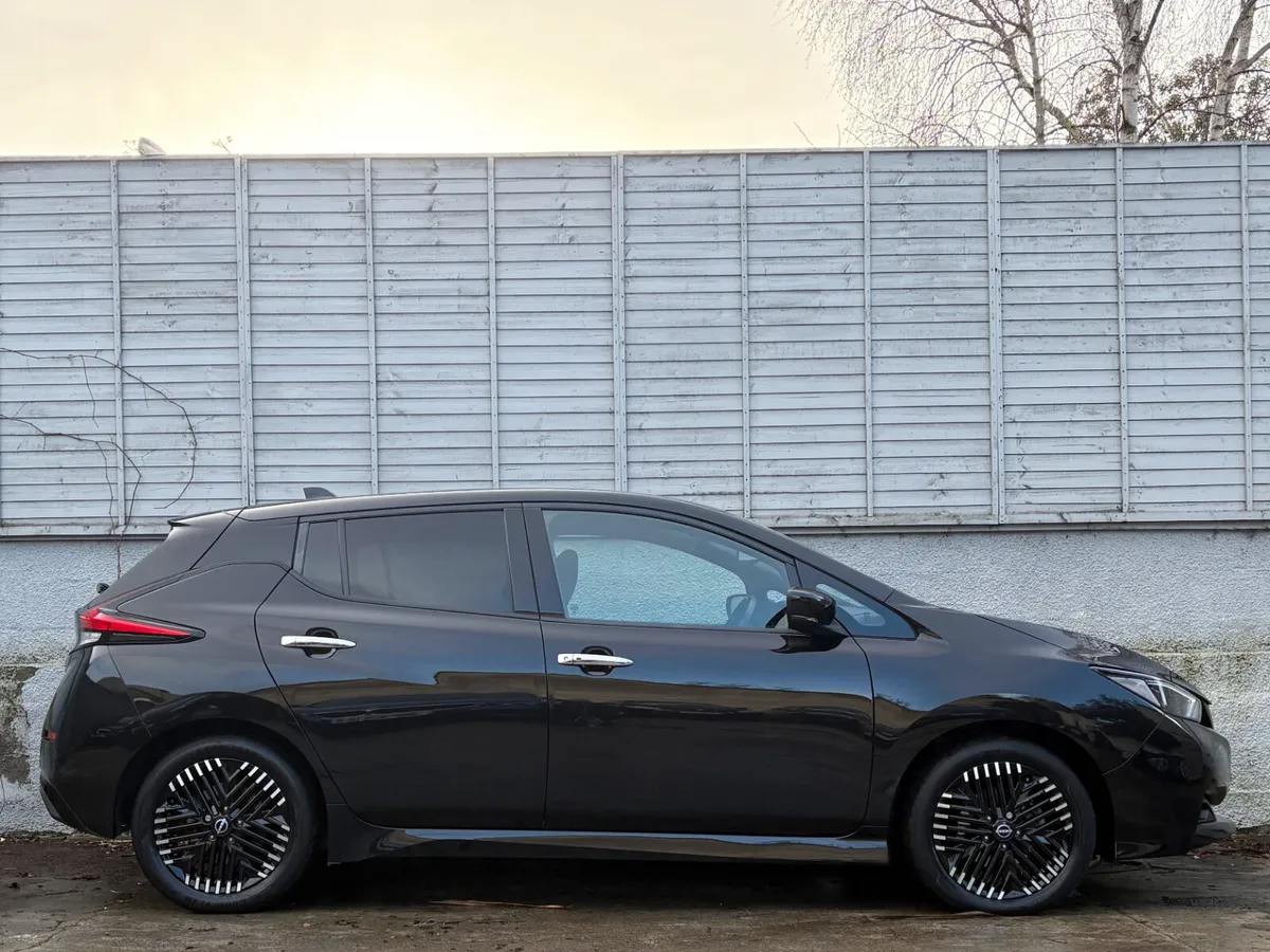 Nissan Leaf 2024, TEKNA TOP SPEC - Image 4