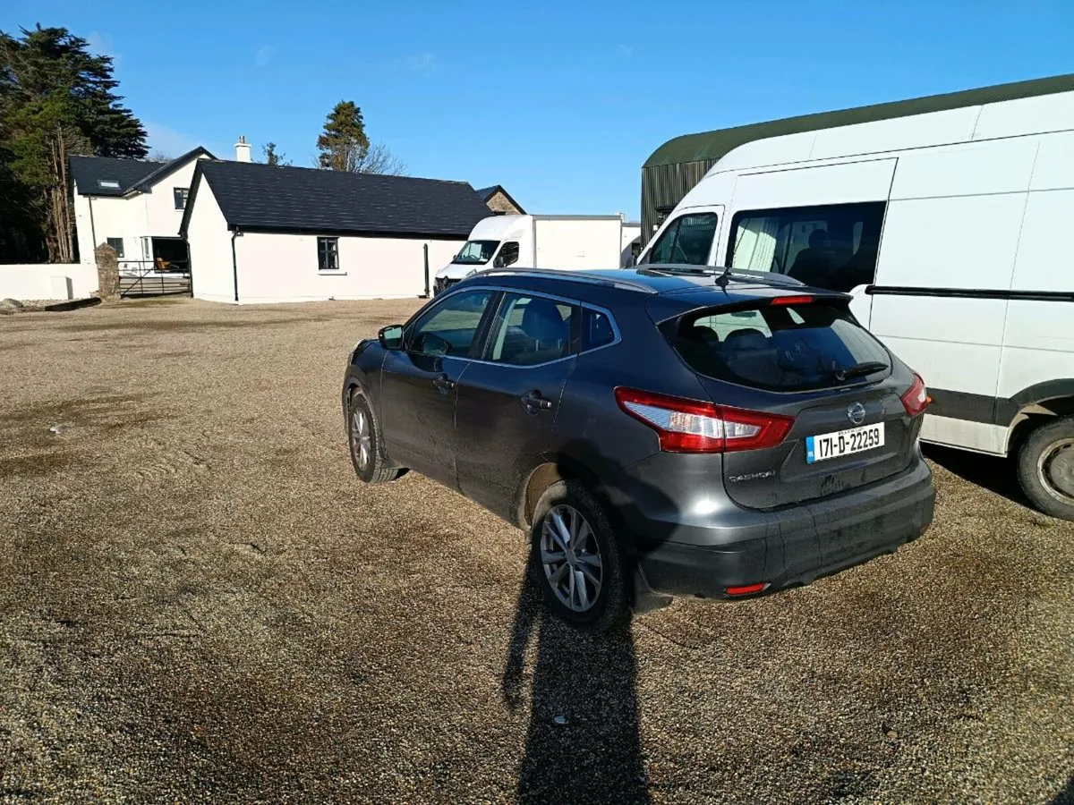 2017 Nissan Qashqai - Image 2