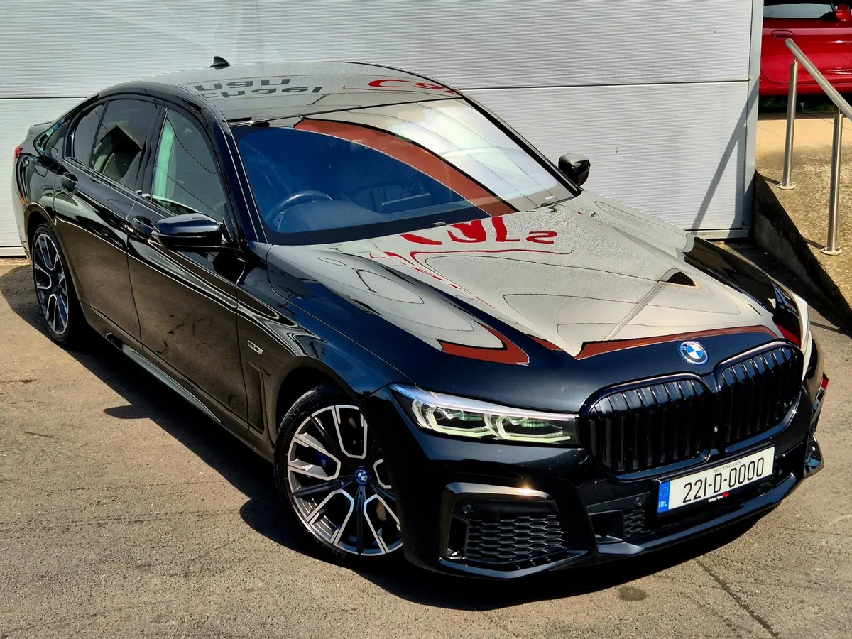 2022 BMW 745e M Sport Shadow Edition 3.0 Plug-In - Image 3
