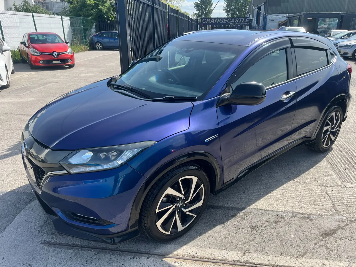 HONDA HRV 2017, VEZEL HYBRID AUTO - Image 3