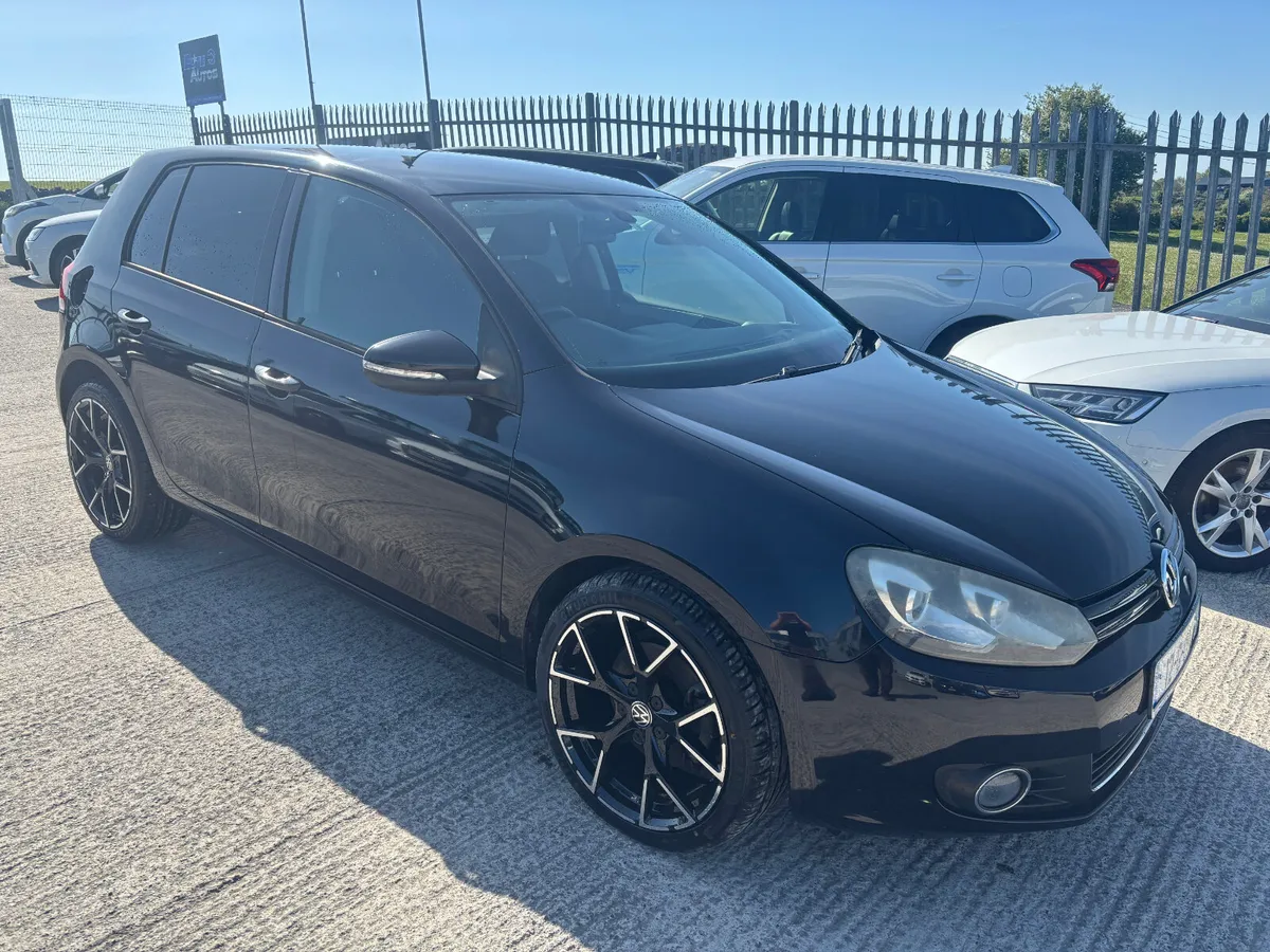 Volkswagen Golf TSI DSG 2012 - Image 2