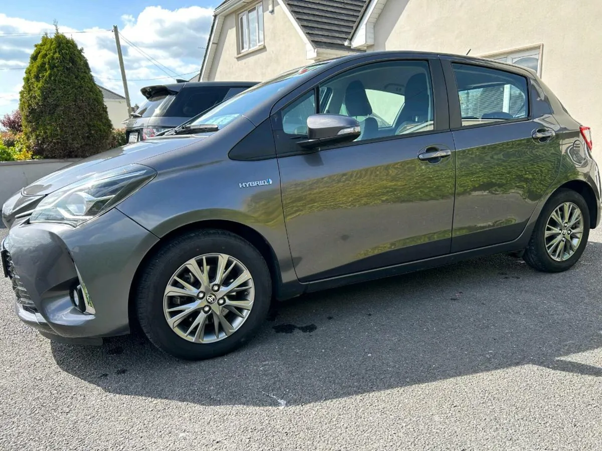 Toyota Yaris 2018 - Image 3