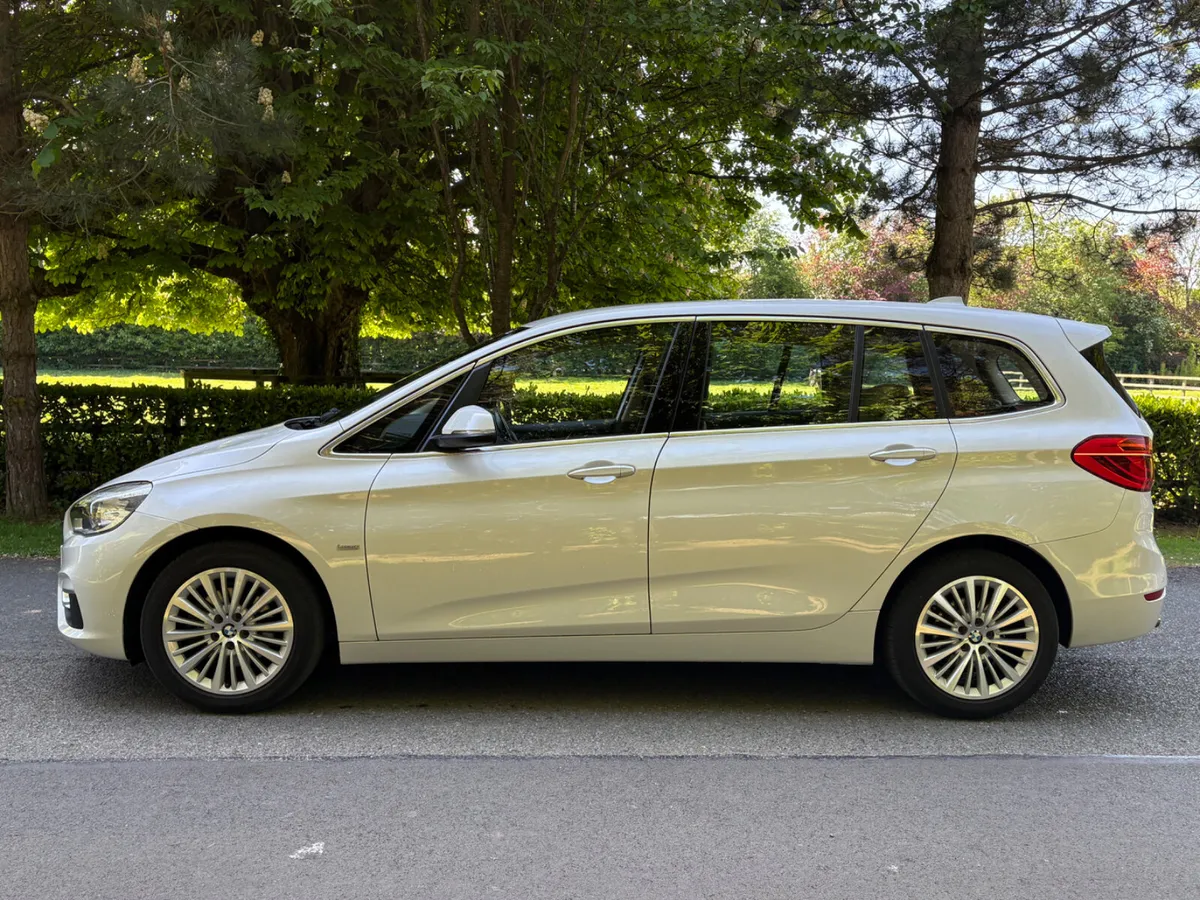 BMW 2 series 7 seater - Image 3