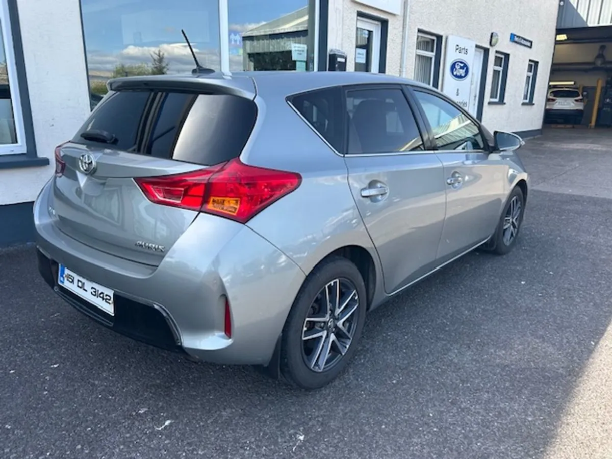 Toyota Auris D-4d 90 (1.4) 5Dr Icon - Image 4