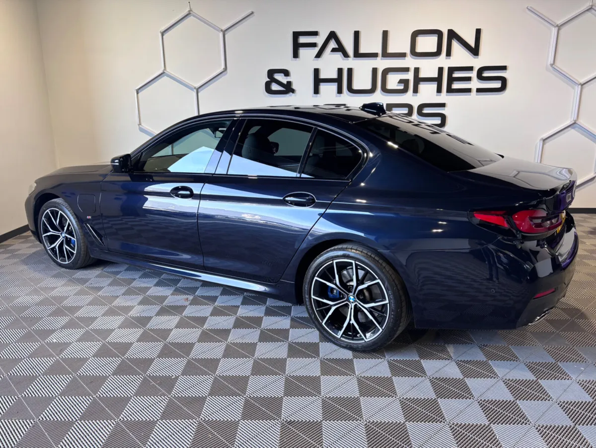 BMW 5 SERIES 530E M SPORT AUTO HYBRID FACELIFT - Image 3