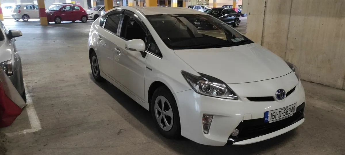 Toyota Prius 2015 - Image 3