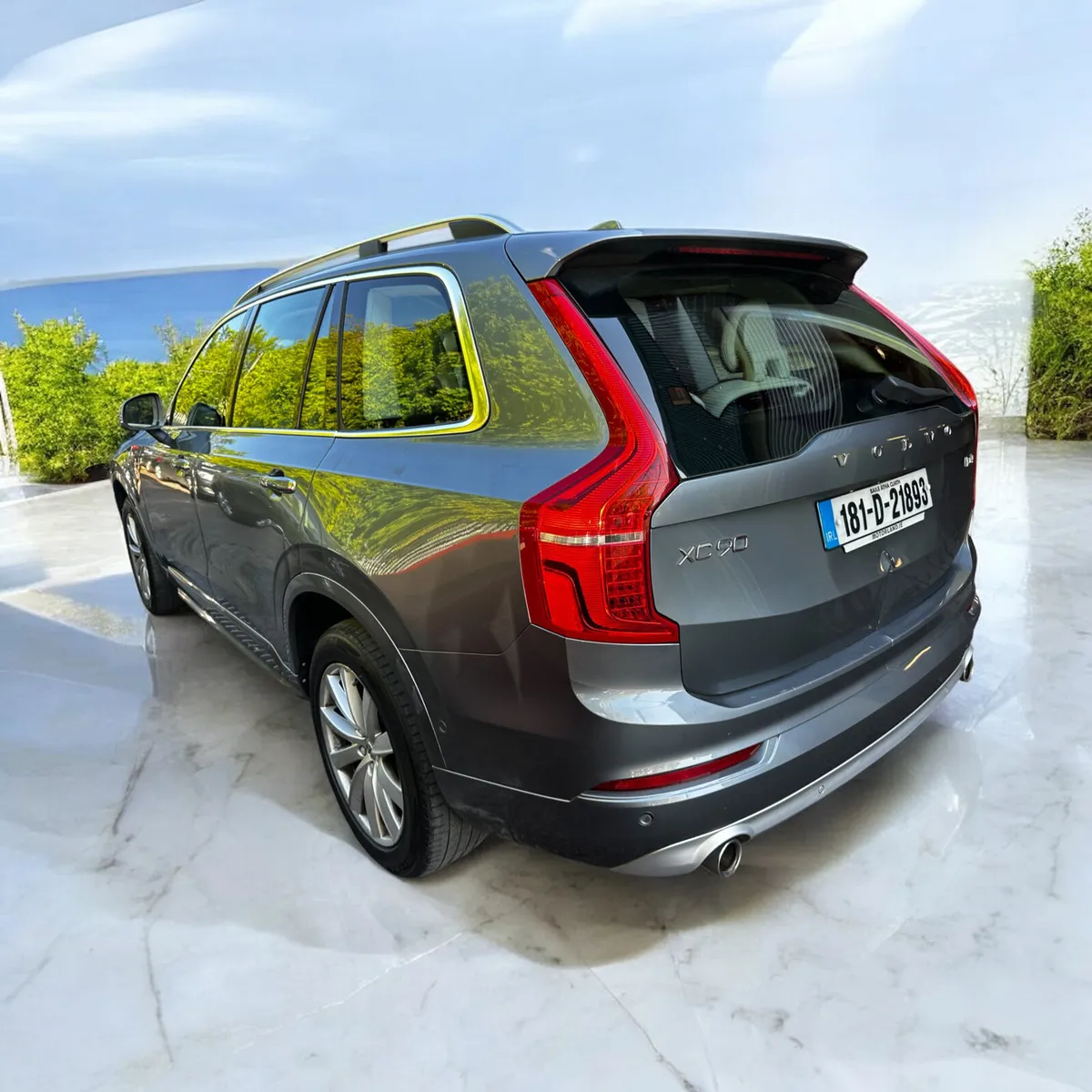 Volvo XC90 D4 (190hp) 7-Seat Momentum Geartronic - Image 4
