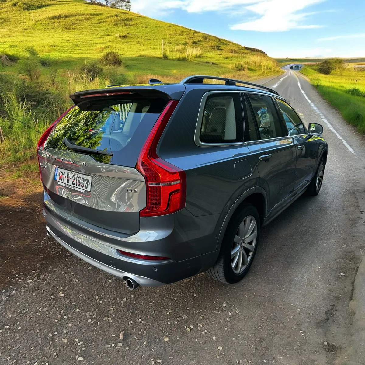 Volvo XC90 D4 (190hp) 7-Seat Momentum Geartronic - Image 2