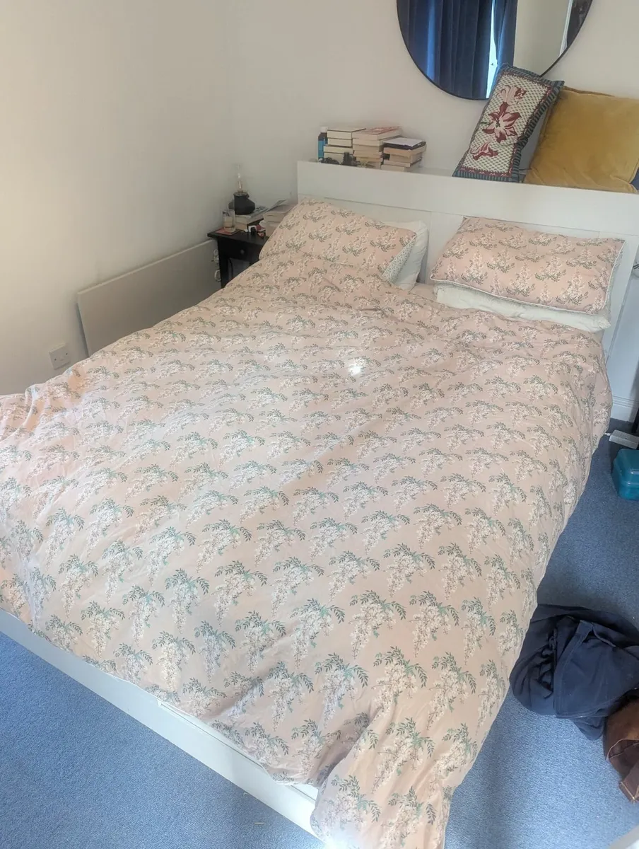 FRER king size bed w storage, headboard + mattres - Image 3