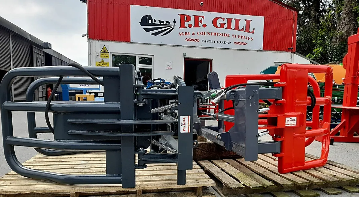 NEW TRACTOR LOADER BALE GRABS & BALE SPICKS - Image 1