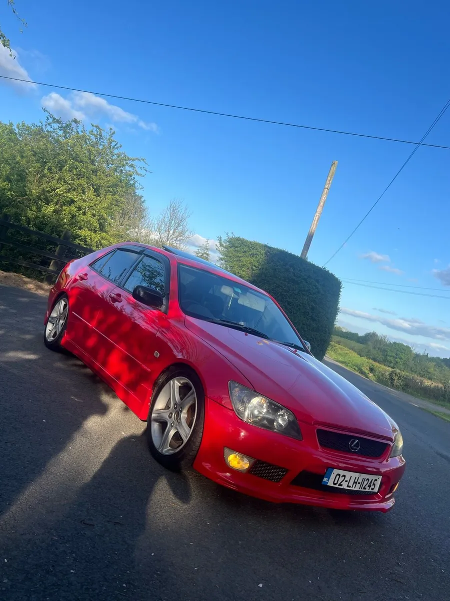 2002 lexus is - Image 4