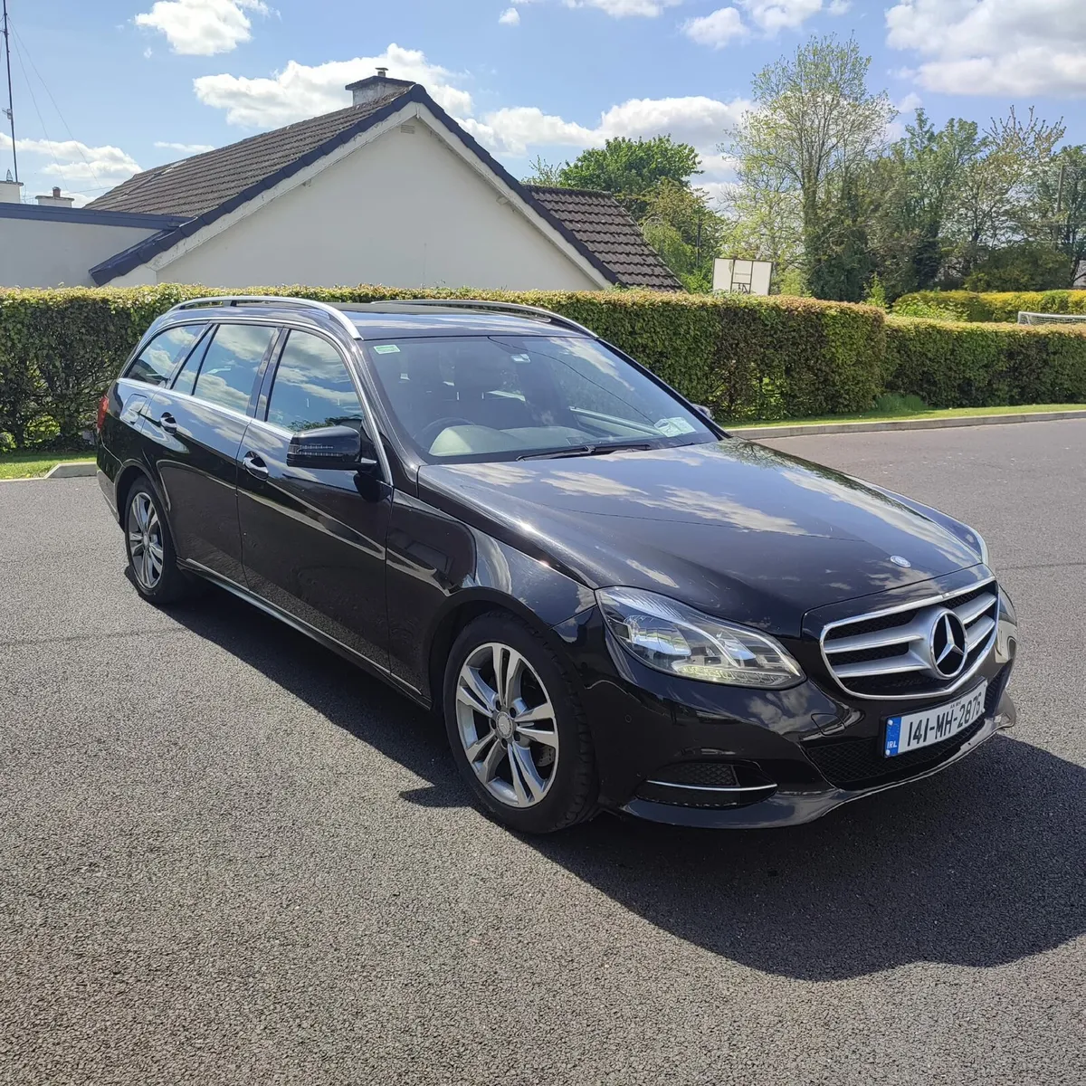 Mercedes E220 automatic diesel estate - Image 1