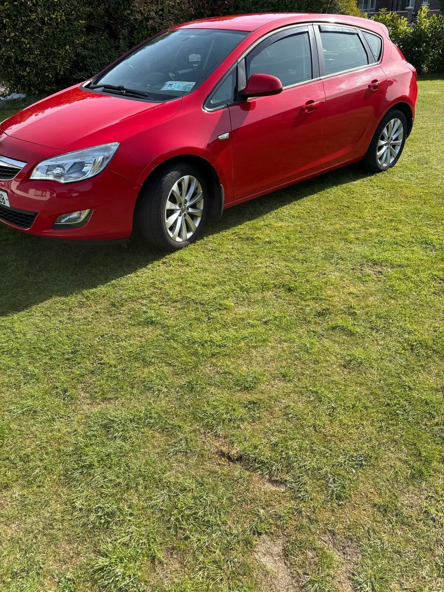 Car - Image 2