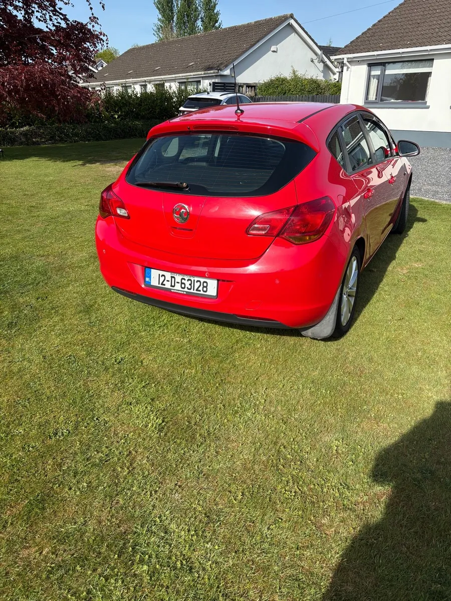 Car - Image 3