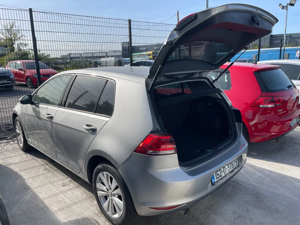 152 Volkswagen Golf 1.2 TSI Automatic 5dr Model - Image 4