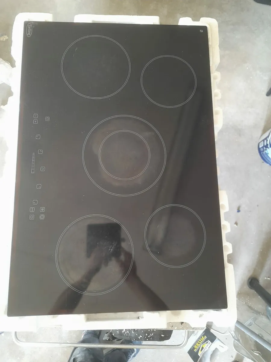 5 rings electric hob