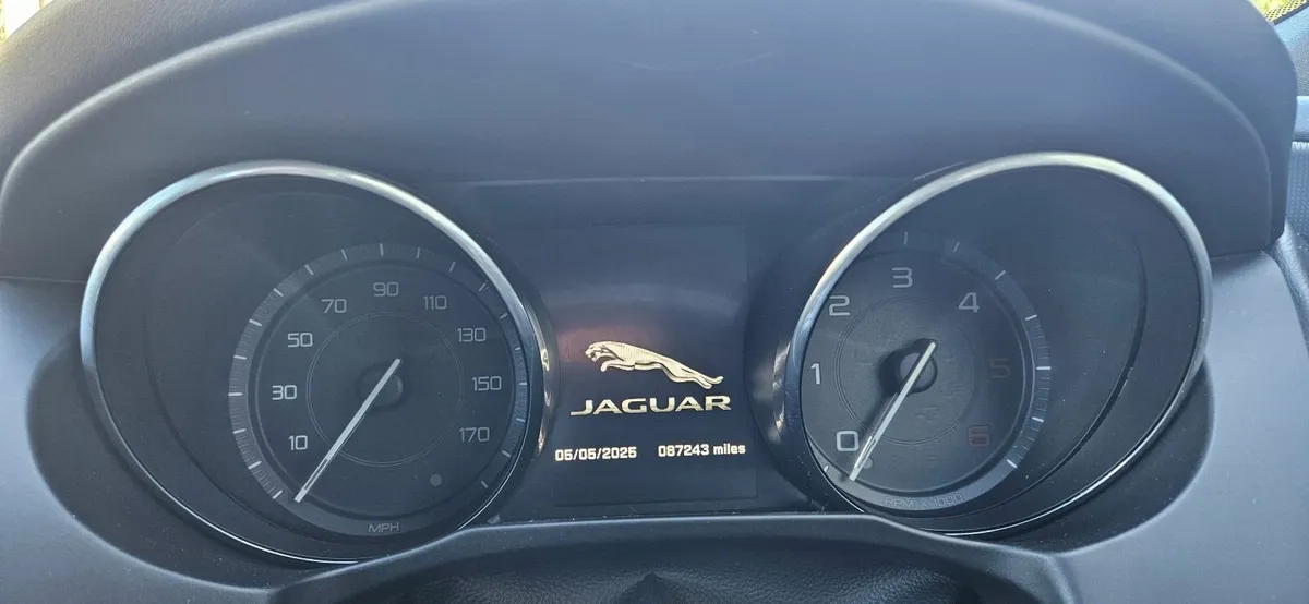 Jaguar XE 2015 Rsport - Image 2