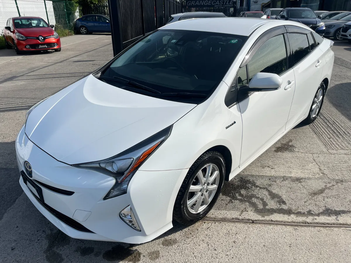TOYOTA PRIUS 2018, 1.8 HYBRID AUTO - Image 3