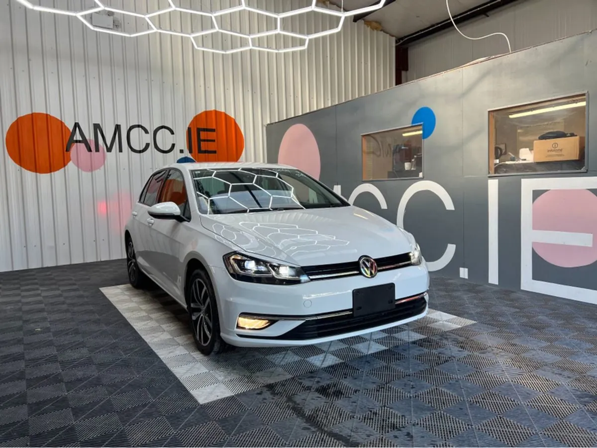 Volkswagen Golf Golf Automatic 1.4 TSI High Line - Image 1