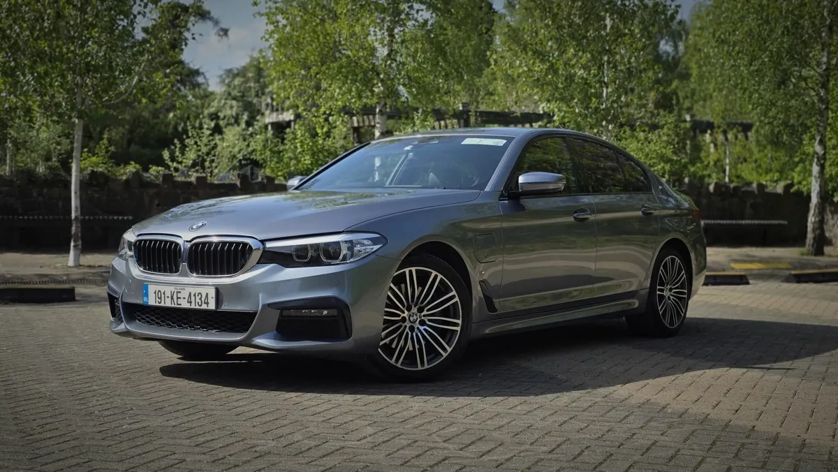BMW 5-Series 2019 - Image 1