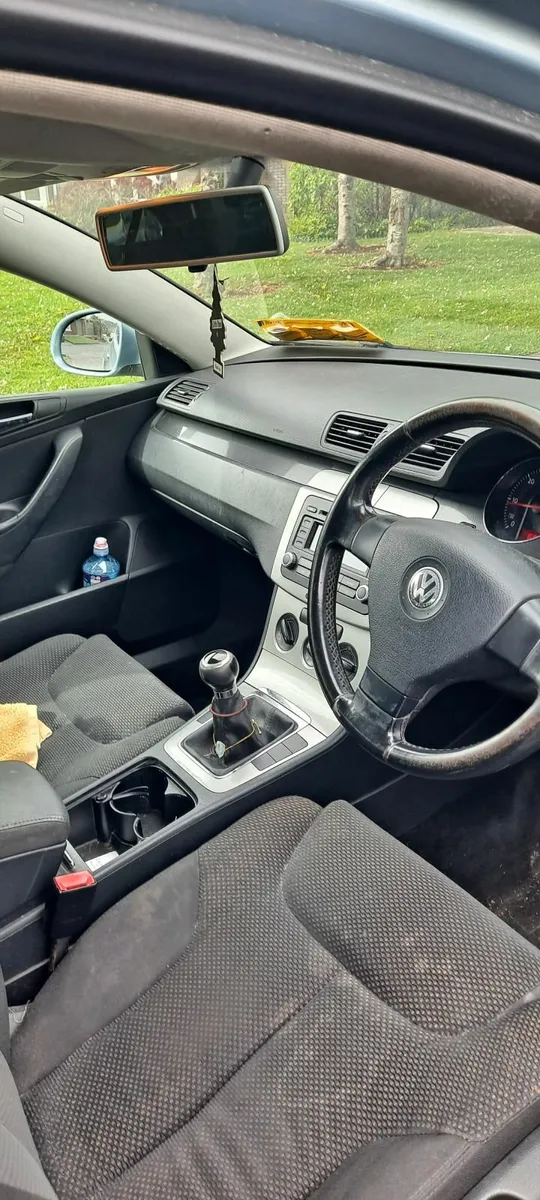 Volkswagen Passat 2006 - Image 1
