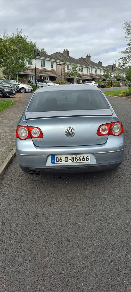 Volkswagen Passat 2006 - Image 4