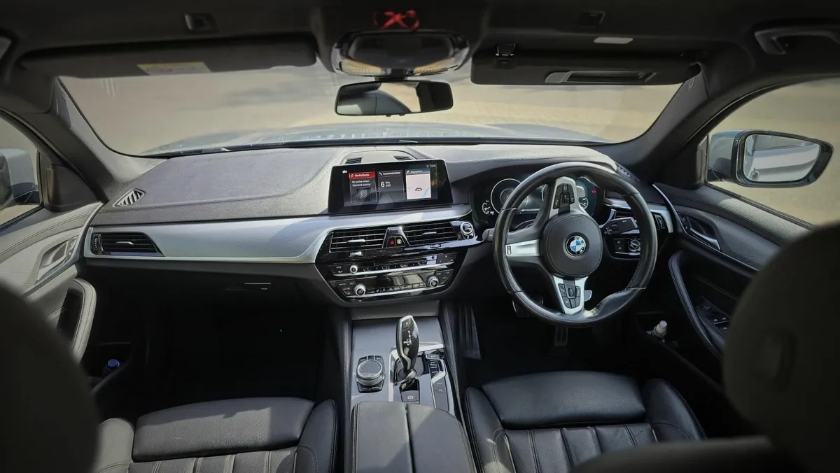 BMW 5-Series 2019 - Image 3
