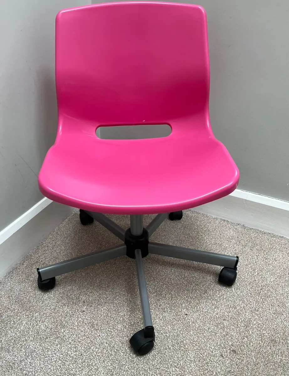 Pink Ikea chair - FREE
