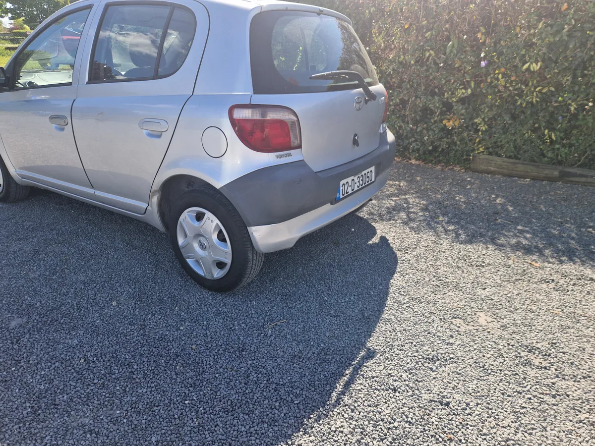 Toyota Yaris LOW MILEAGE 2002 - Image 4