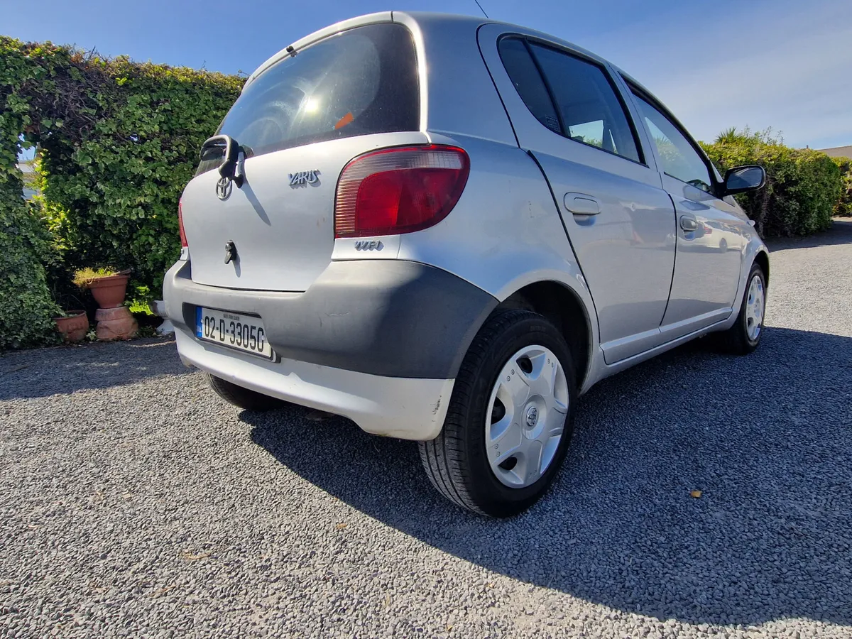 Toyota Yaris LOW MILEAGE 2002 - Image 3