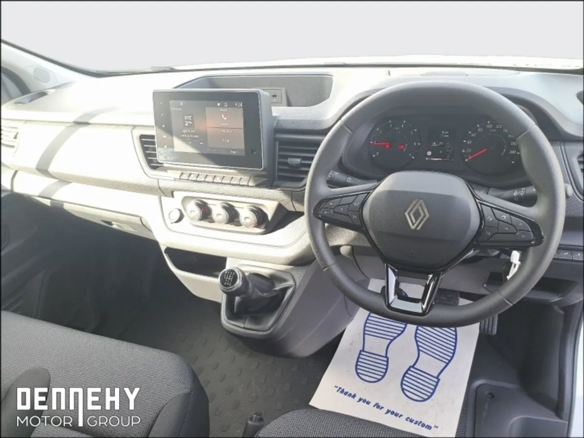Renault Trafic LWB 130 HP Start 2 Litre - Image 2