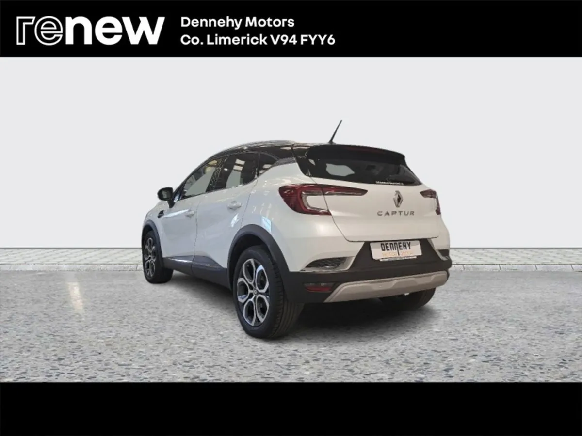 Renault Captur SE Edition Auto 140  119 P/wk - Image 4