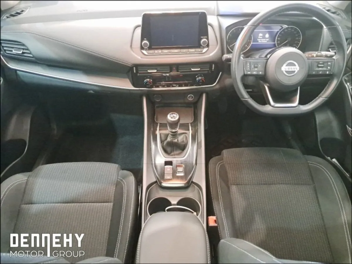 Nissan QASHQAI Sv-panoramic Roof  107 P/week - Image 2