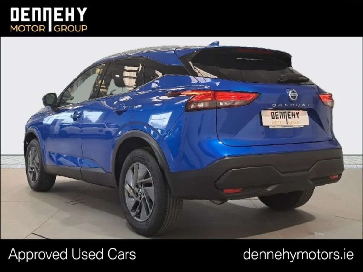 Nissan QASHQAI Sv-panoramic Roof  107 P/week - Image 3