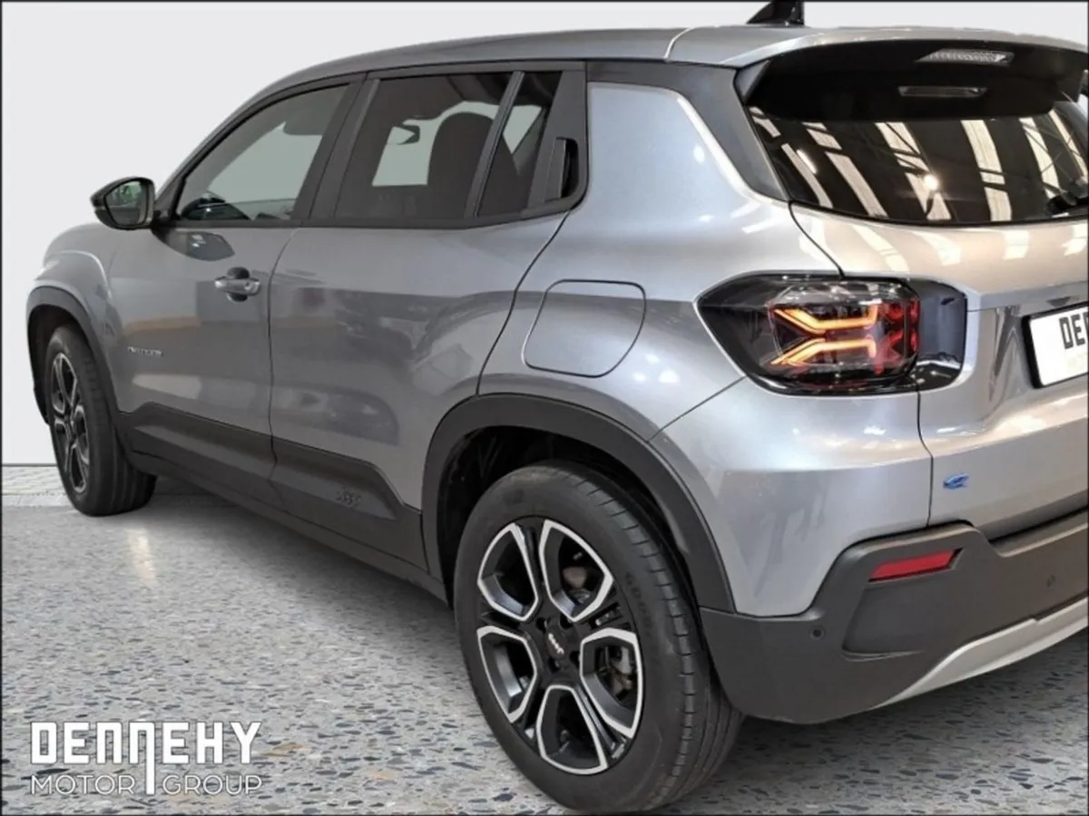 Jeep Avenger Altitude BEV 54kwh - Image 3