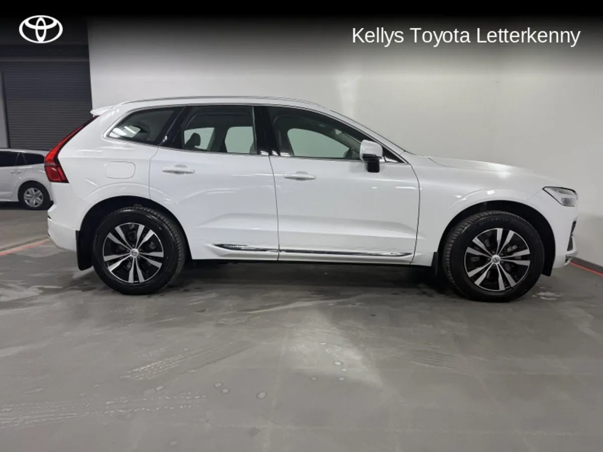 Volvo XC60 T6 Phev Core AWD 5DR Auto - Image 3
