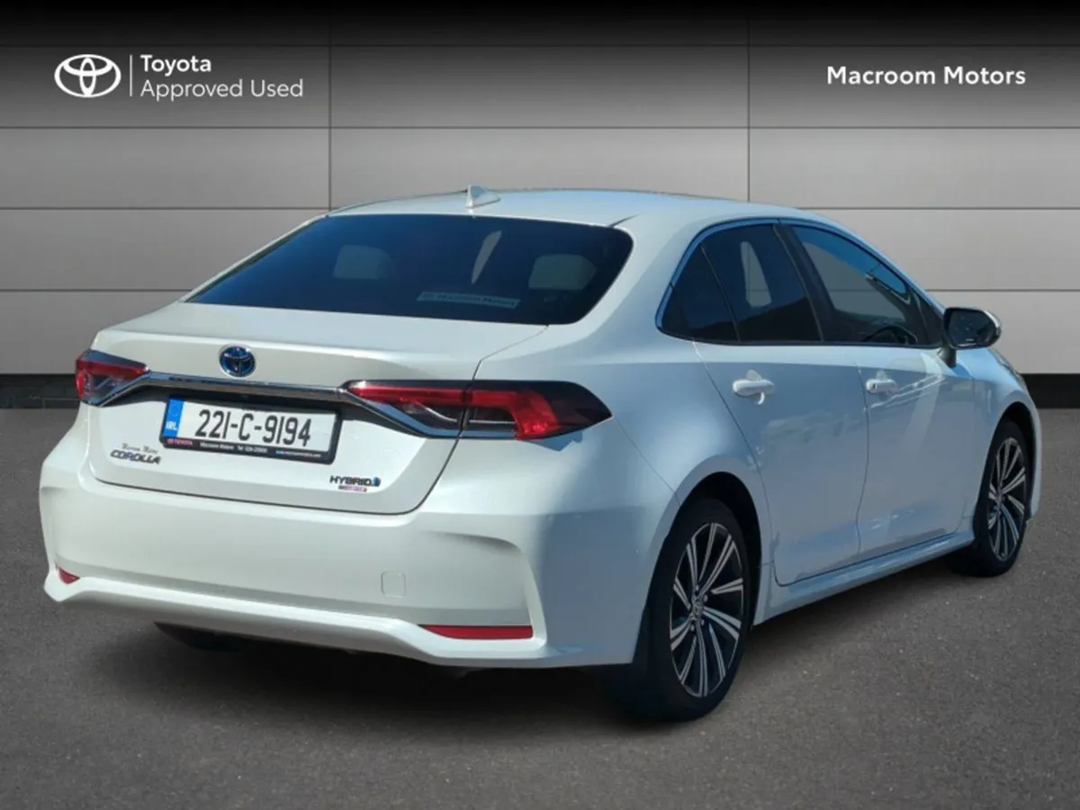 Toyota Corolla 1.8 Litre Hybrid - Image 2