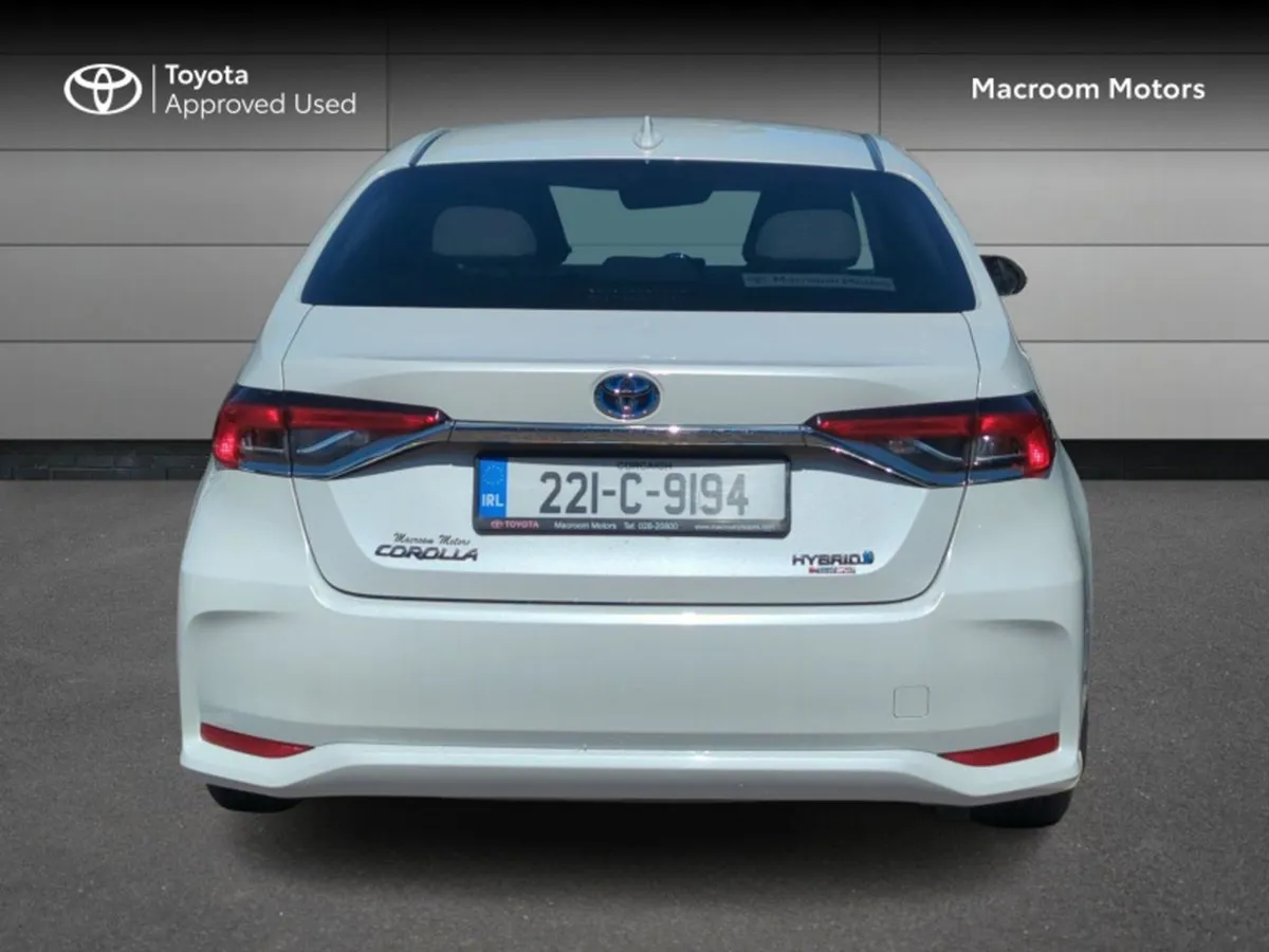 Toyota Corolla 1.8 Litre Hybrid - Image 4