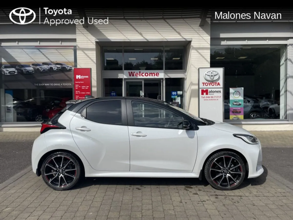 Toyota Yaris Yaris Hybrid GR Sport - Image 3