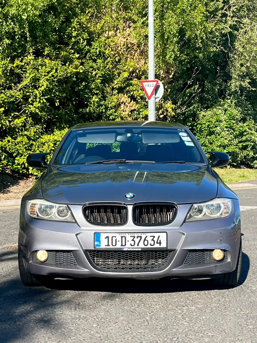BMW 318D M-Sport E90 - LCI - Image 2