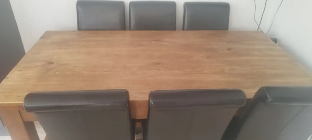 kitchen table - Image 1