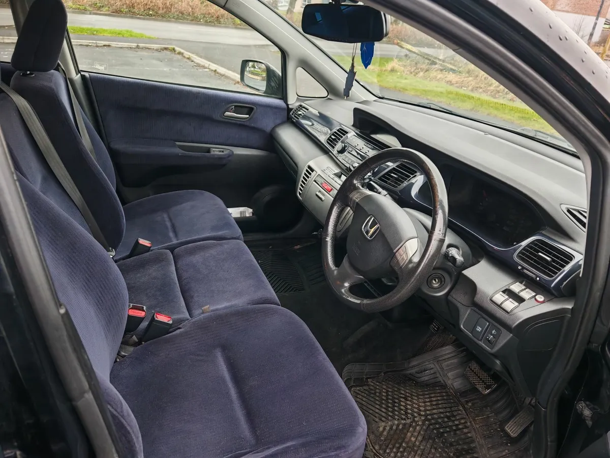 Honda FR-V 6 seat NEW NCT automat - Image 2