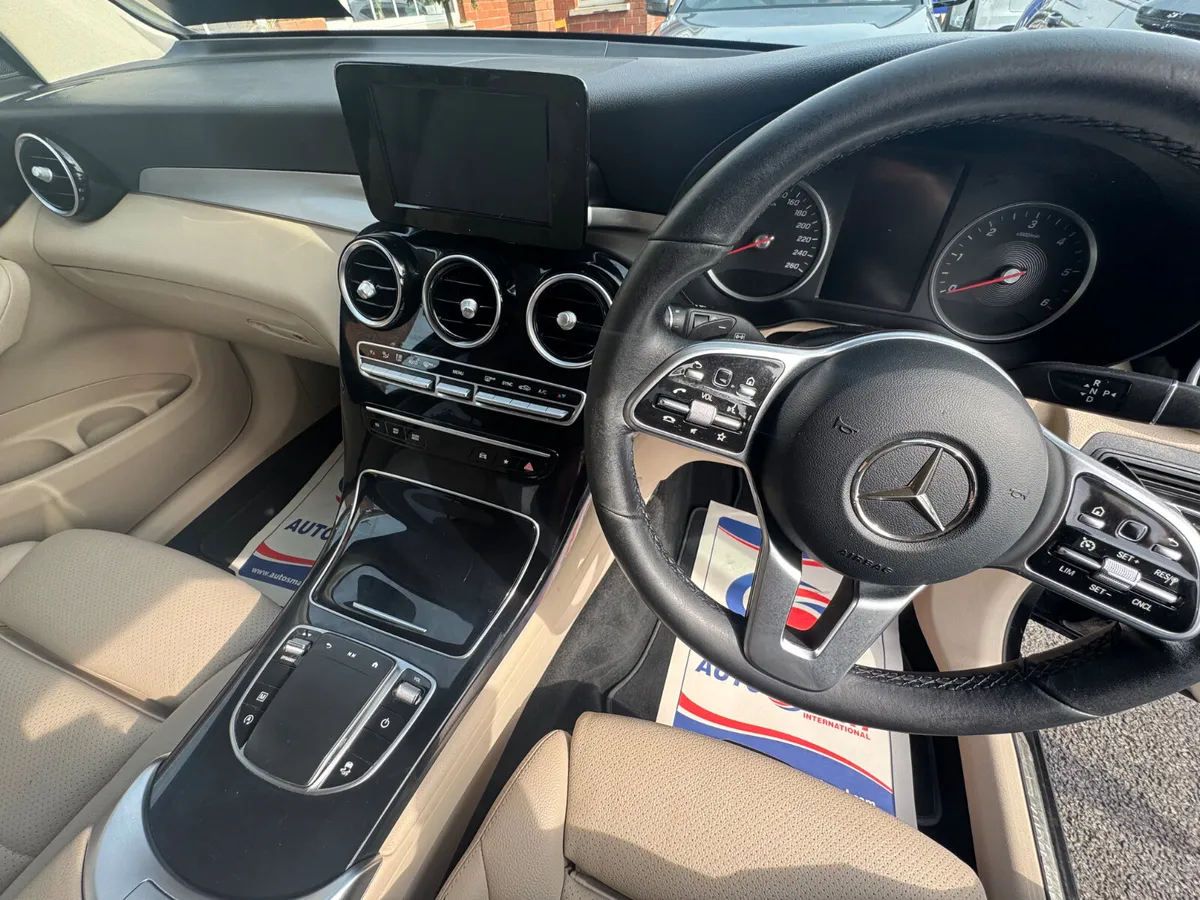 Mercedes-Benz GLC 2021 - Image 4
