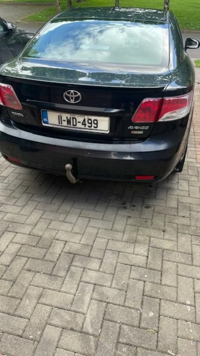 Toyota Avensis 2011 - Image 3
