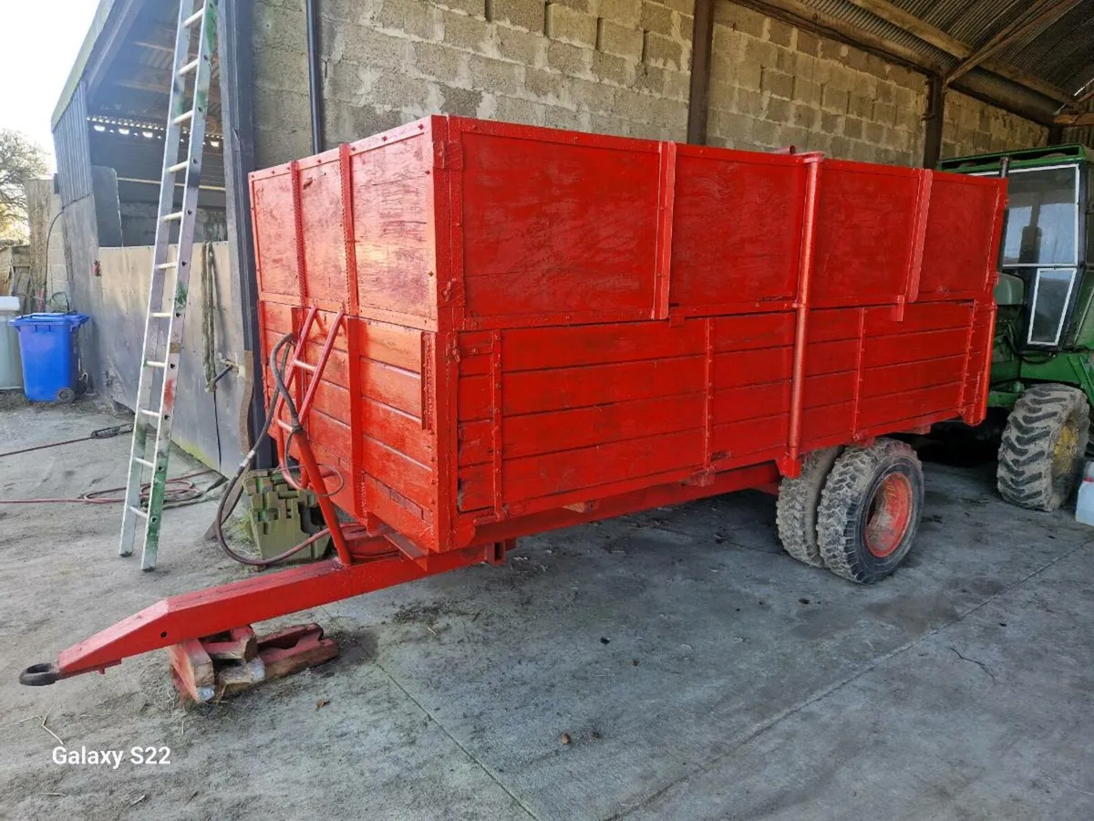 Trailer Grain Turf Tipping - Image 2